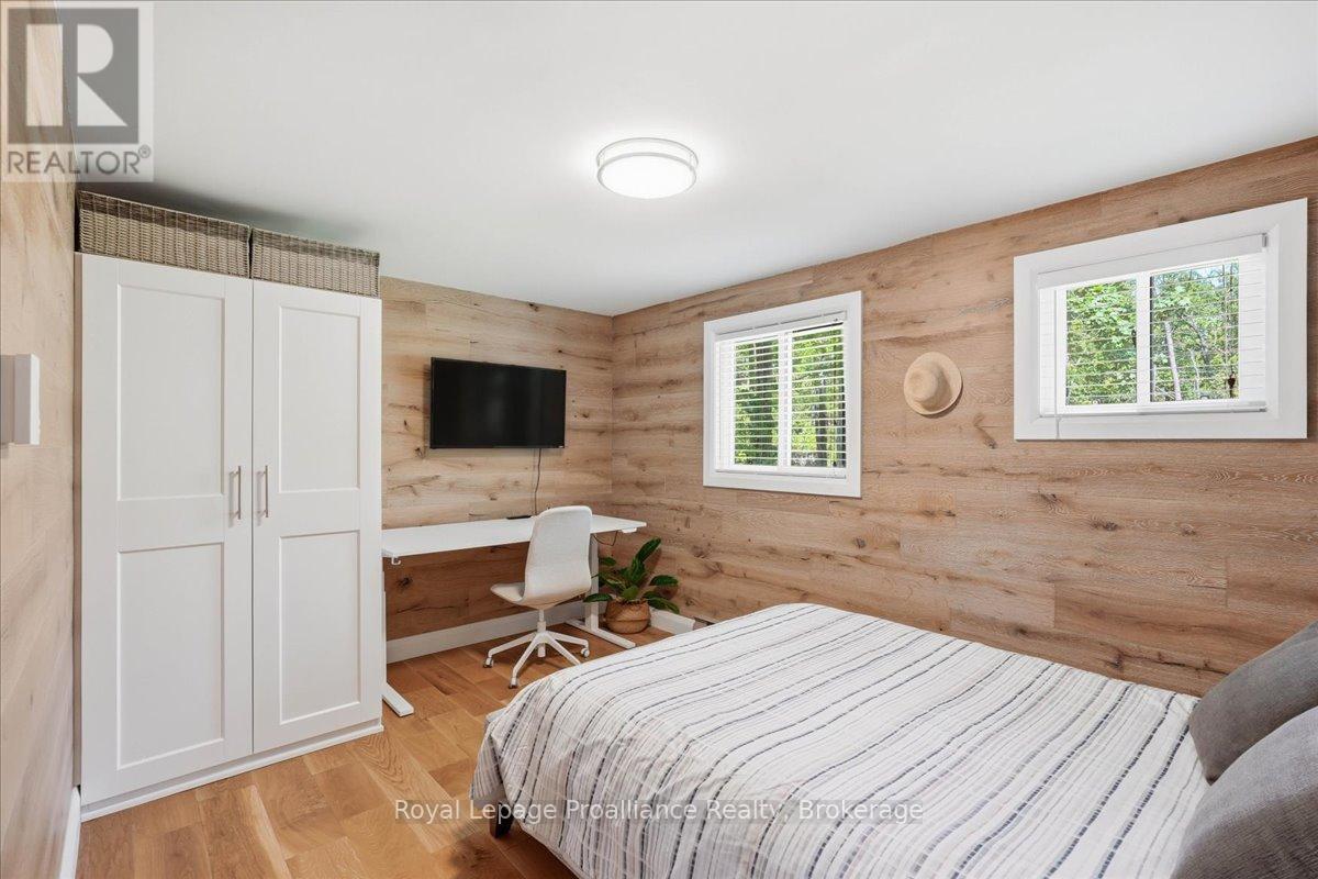 304 LAKEVIEW LANE - 20