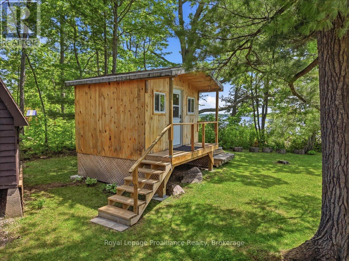 304 LAKEVIEW LANE - 28