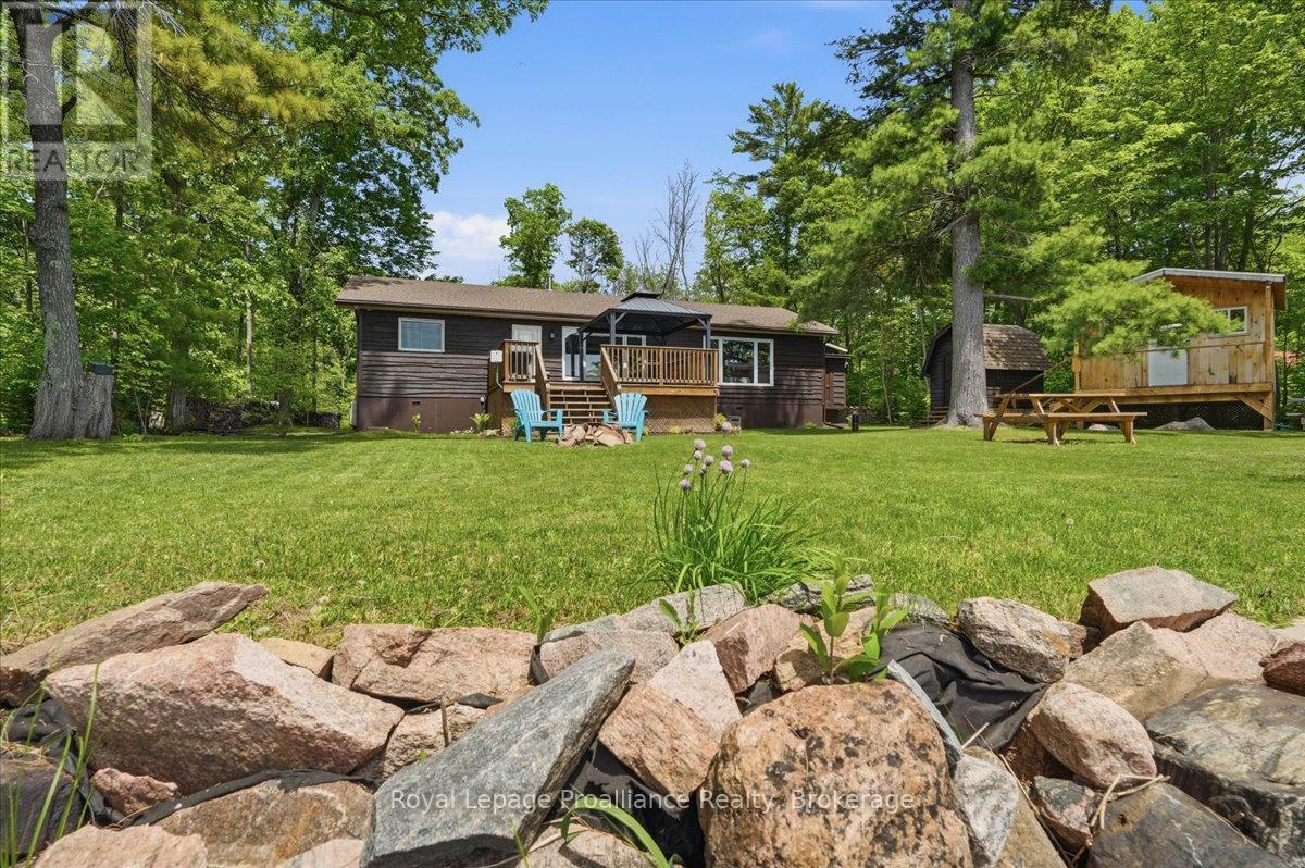 304 LAKEVIEW LANE - 3