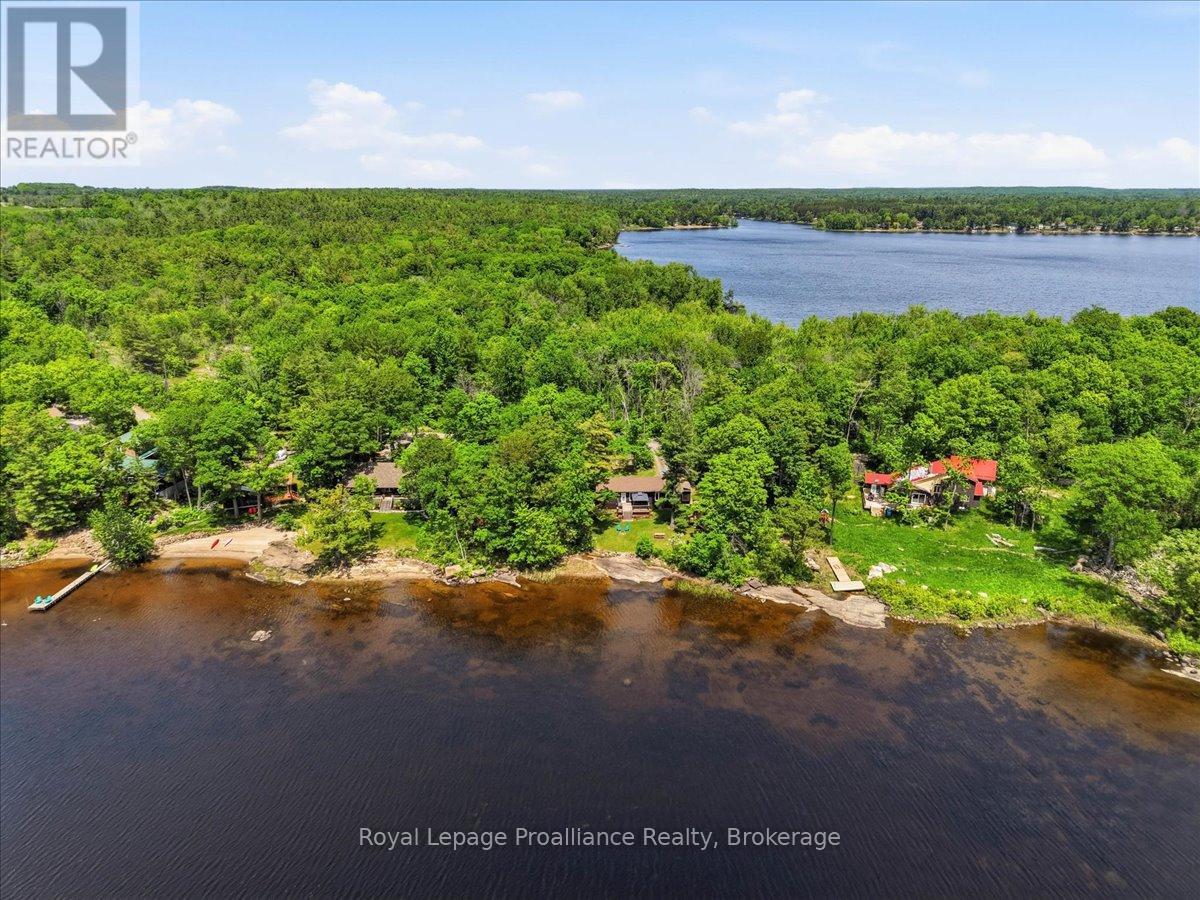 304 LAKEVIEW LANE - 39