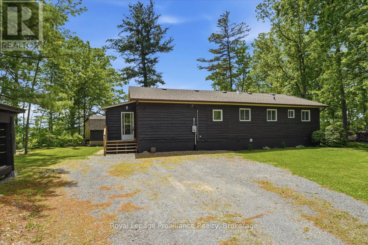 304 LAKEVIEW LANE - 41