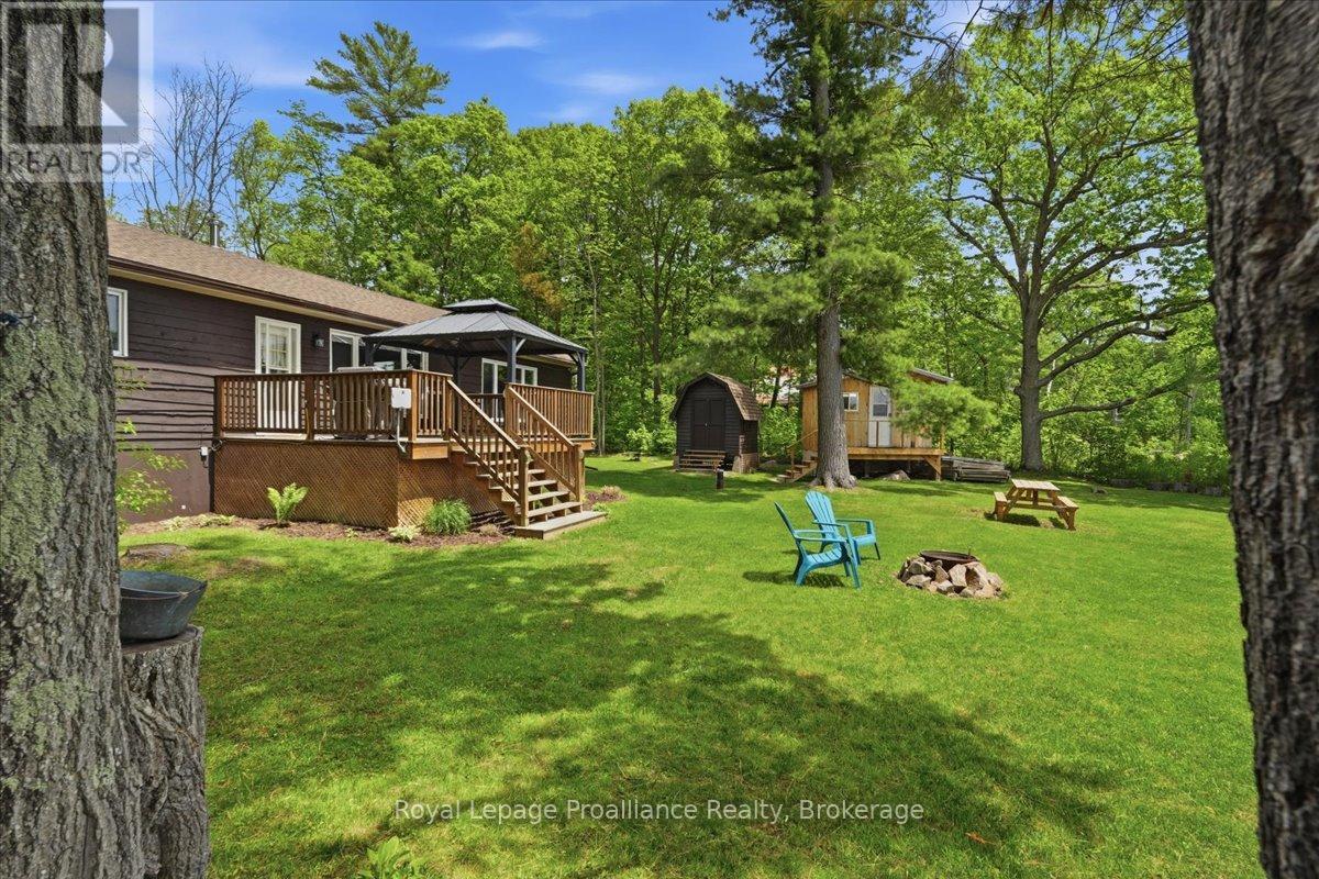 304 LAKEVIEW LANE - 42