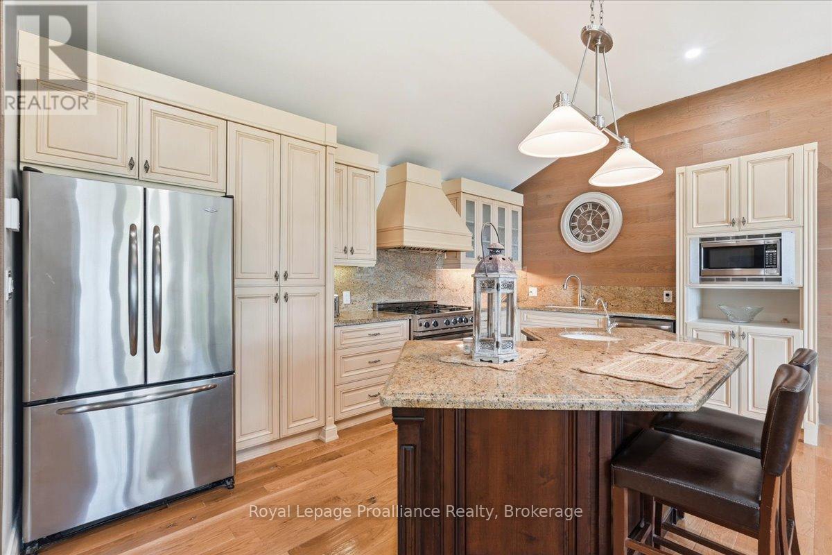 304 LAKEVIEW LANE - 7