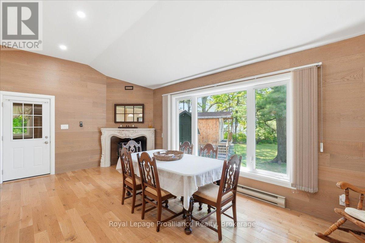 304 LAKEVIEW LANE - 9
