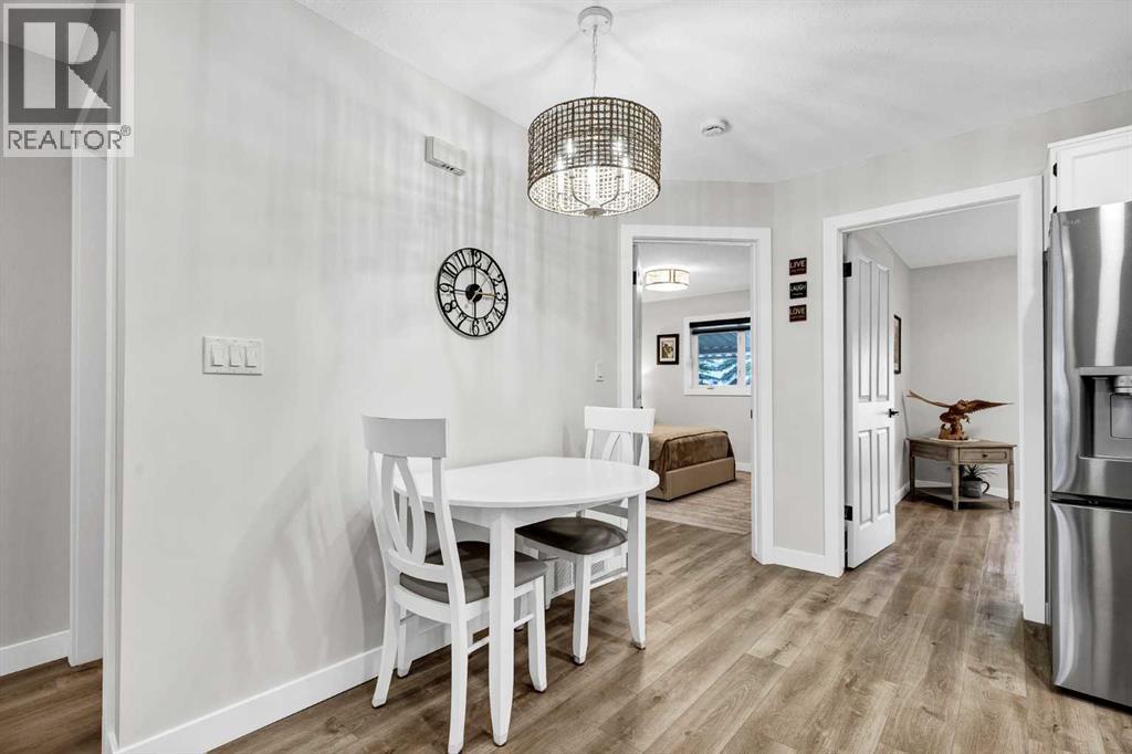 5633 Sunrise Crescent