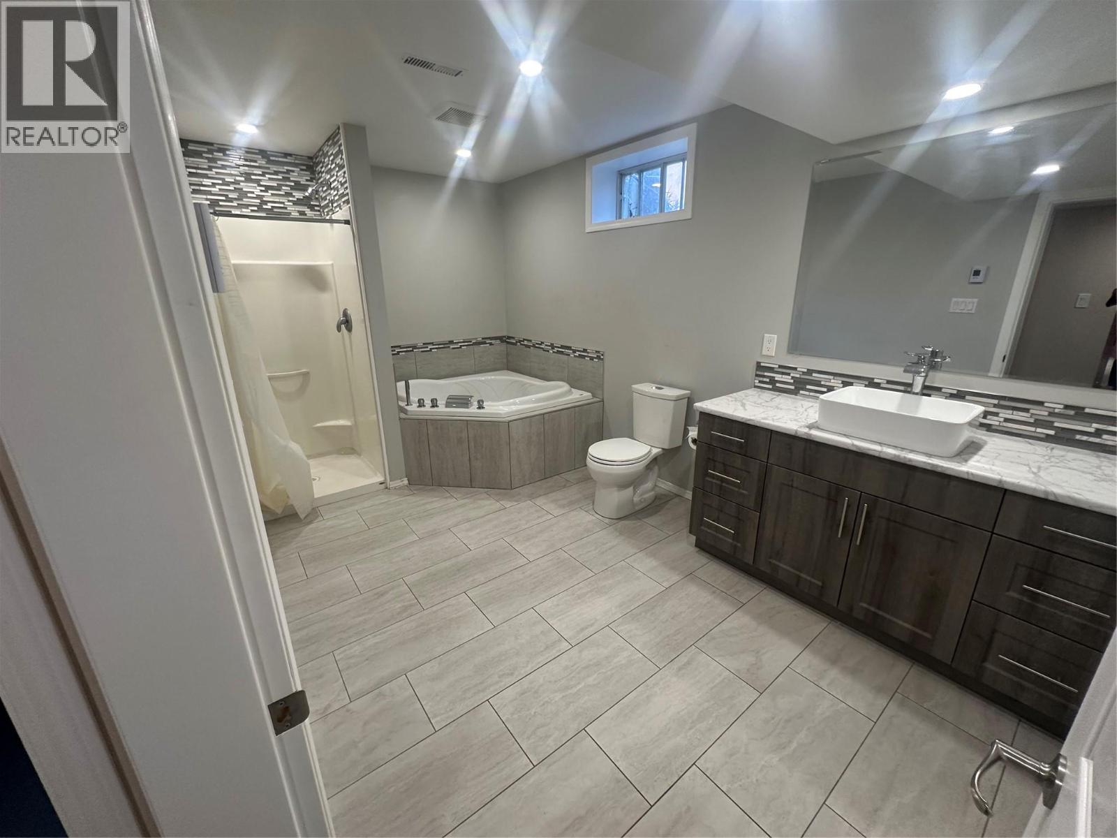 4108 52A Place NE - 15