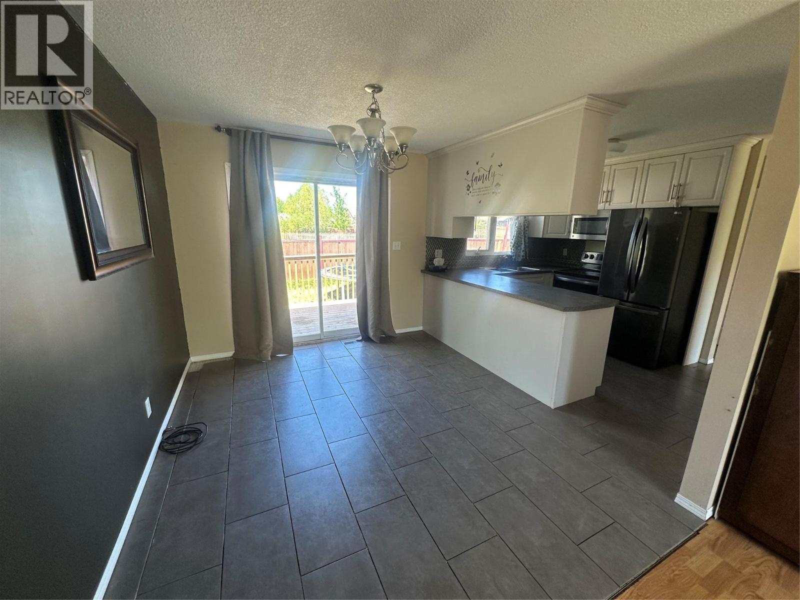4108 52A Place NE - 3