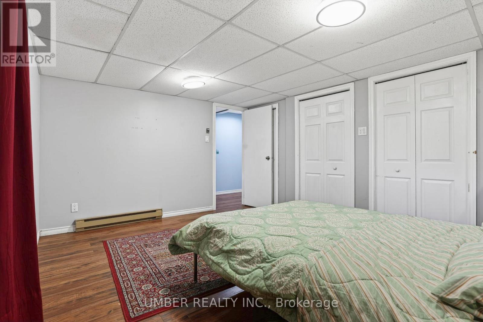 258 ANGLEHART AVENUE - 38