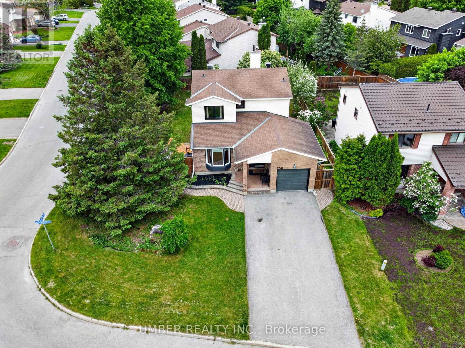 258 ANGLEHART AVENUE - 46