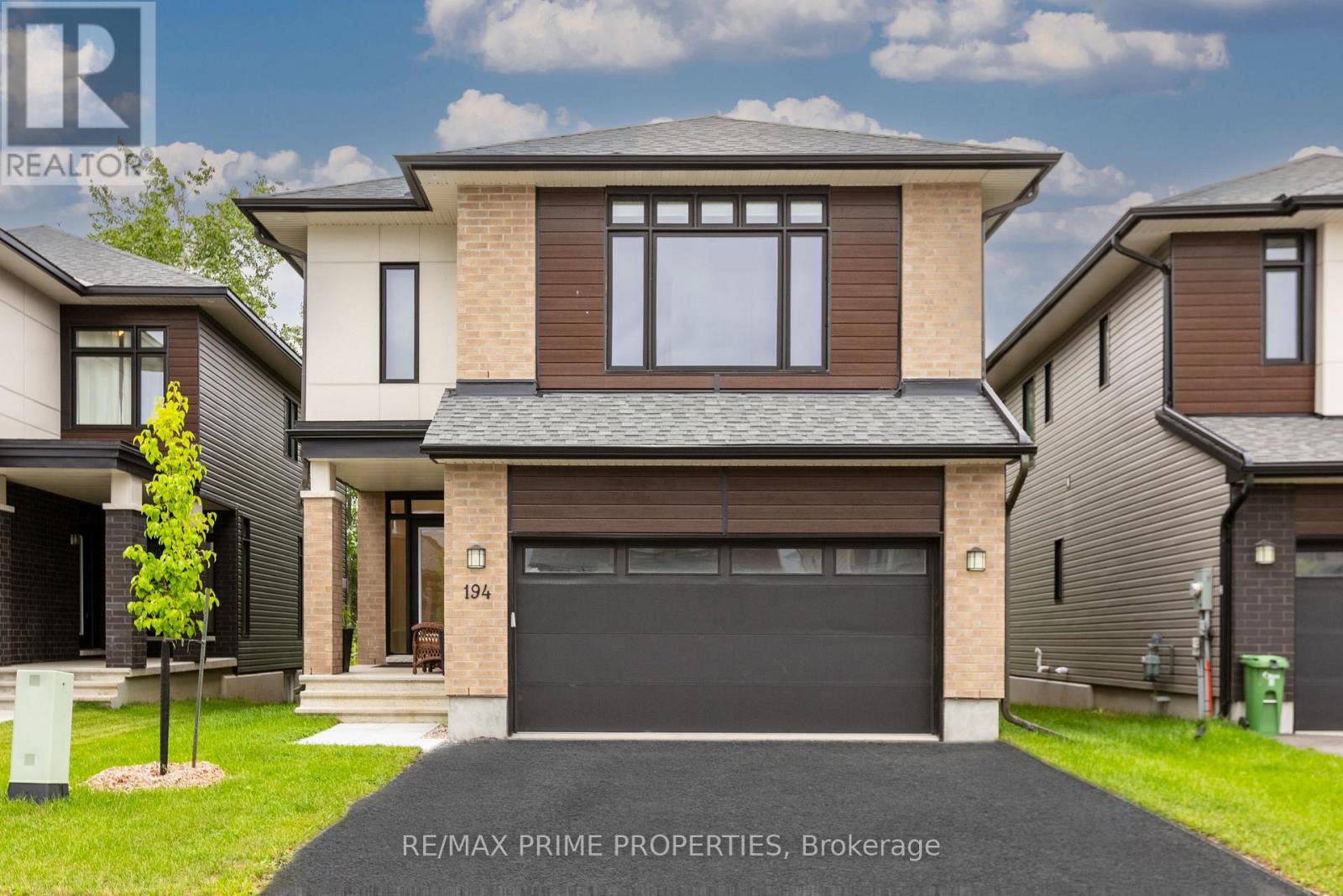 194 BRISTOL CRESCENT - 1