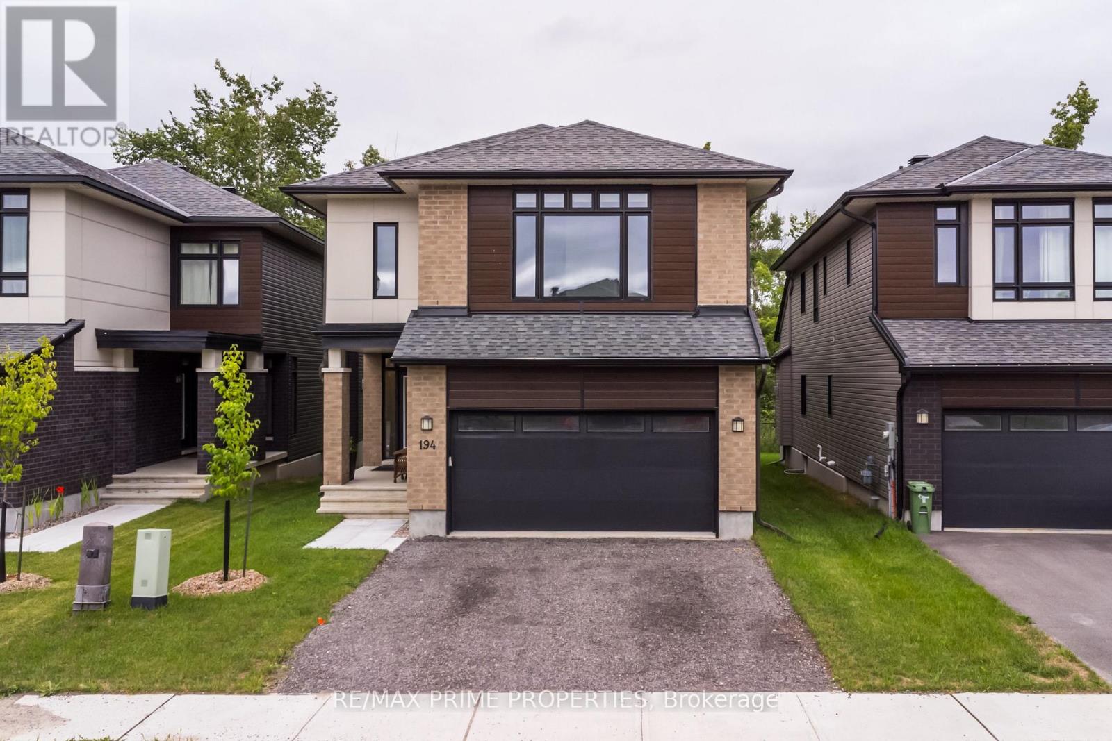 194 BRISTOL CRESCENT - 47