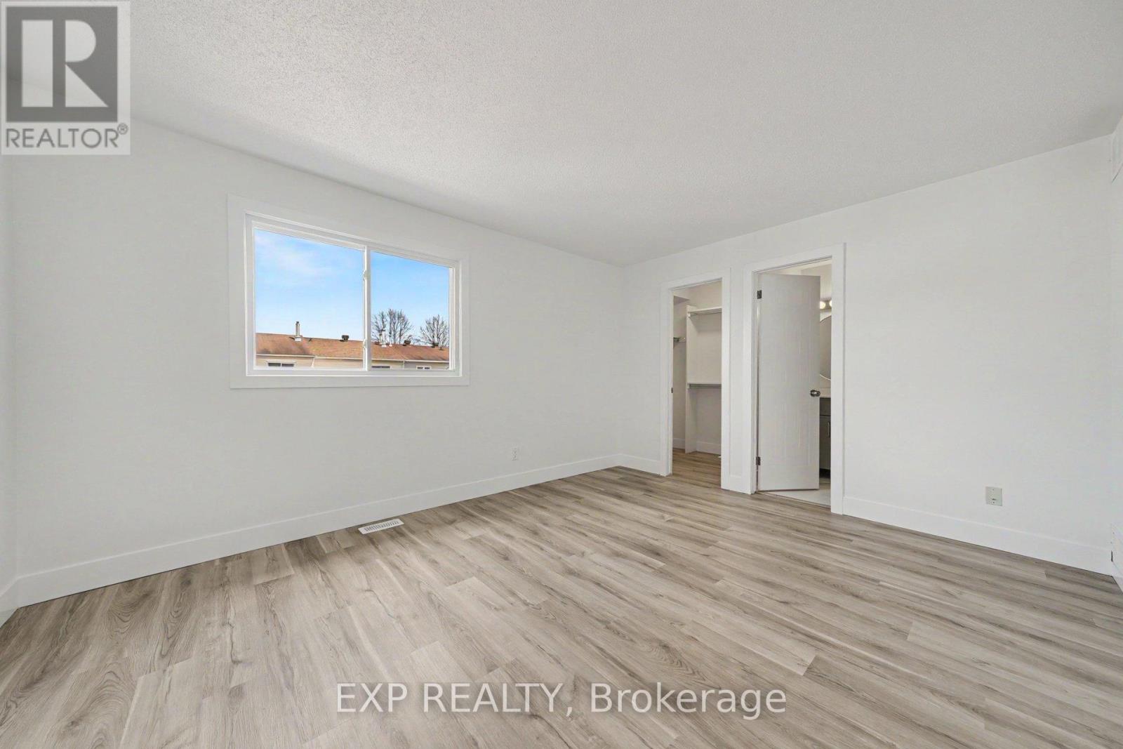2043 SUNLAND DRIVE - 11