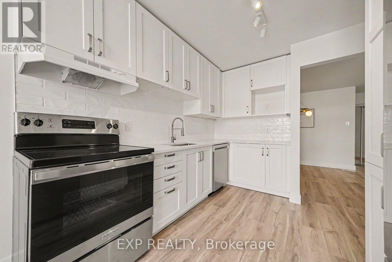 2043 SUNLAND DRIVE - 9