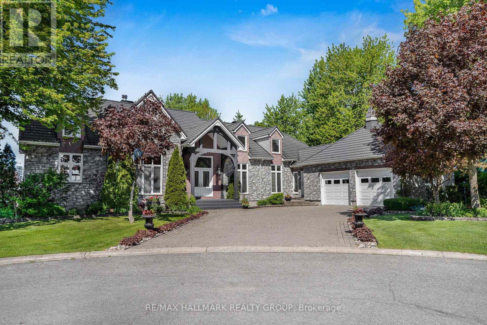2584 WOODS STREET - 2