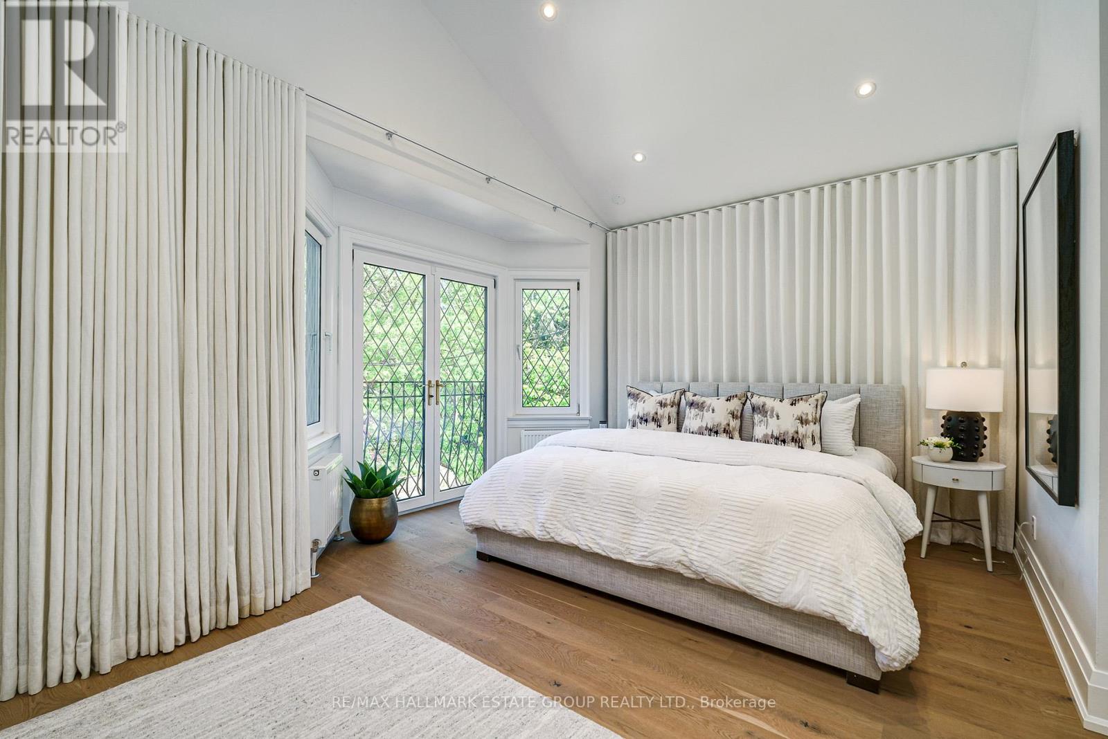 40 COURCELETTE ROAD - 20