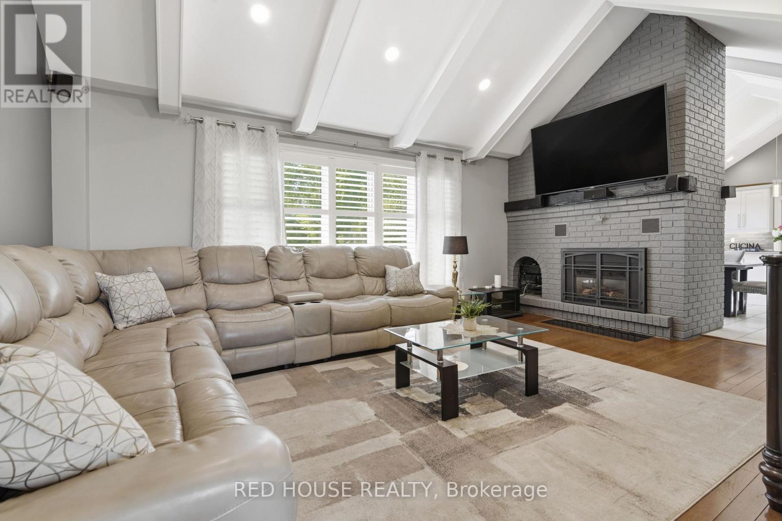 875 BRAWLEY ROAD W - 11