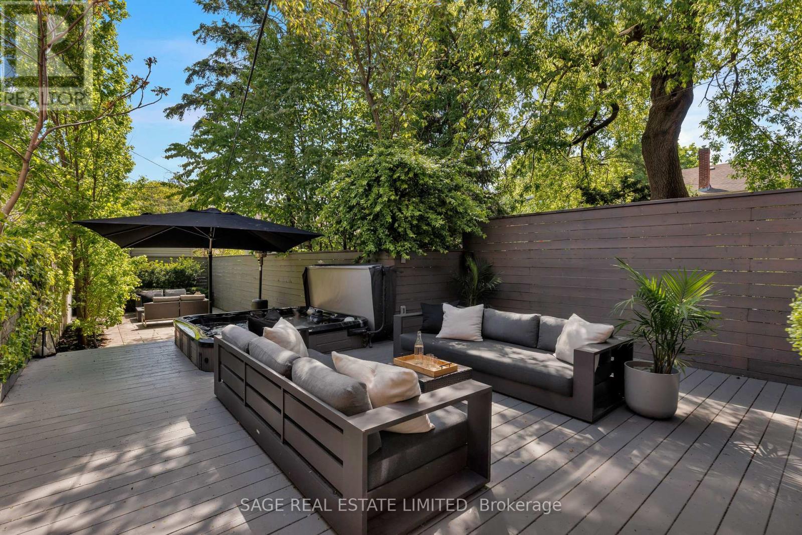 979 BROADVIEW AVENUE - 19
