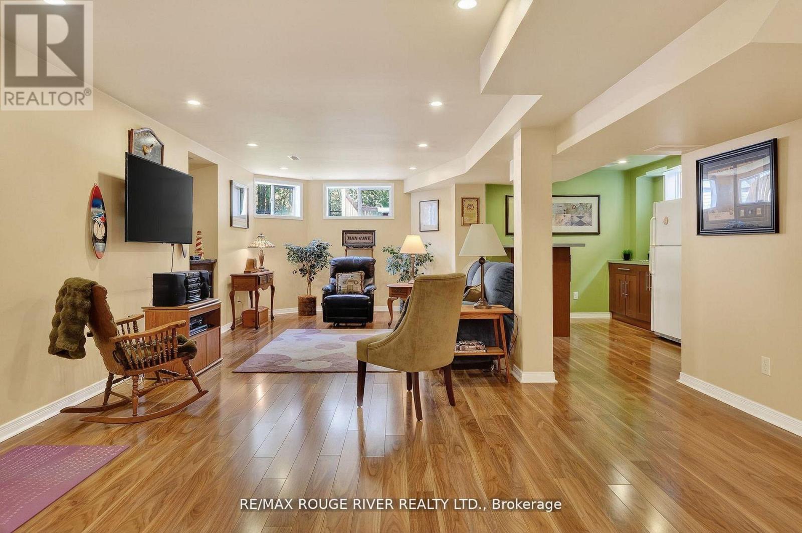 461 SUMMERPARK CRESCENT - 33