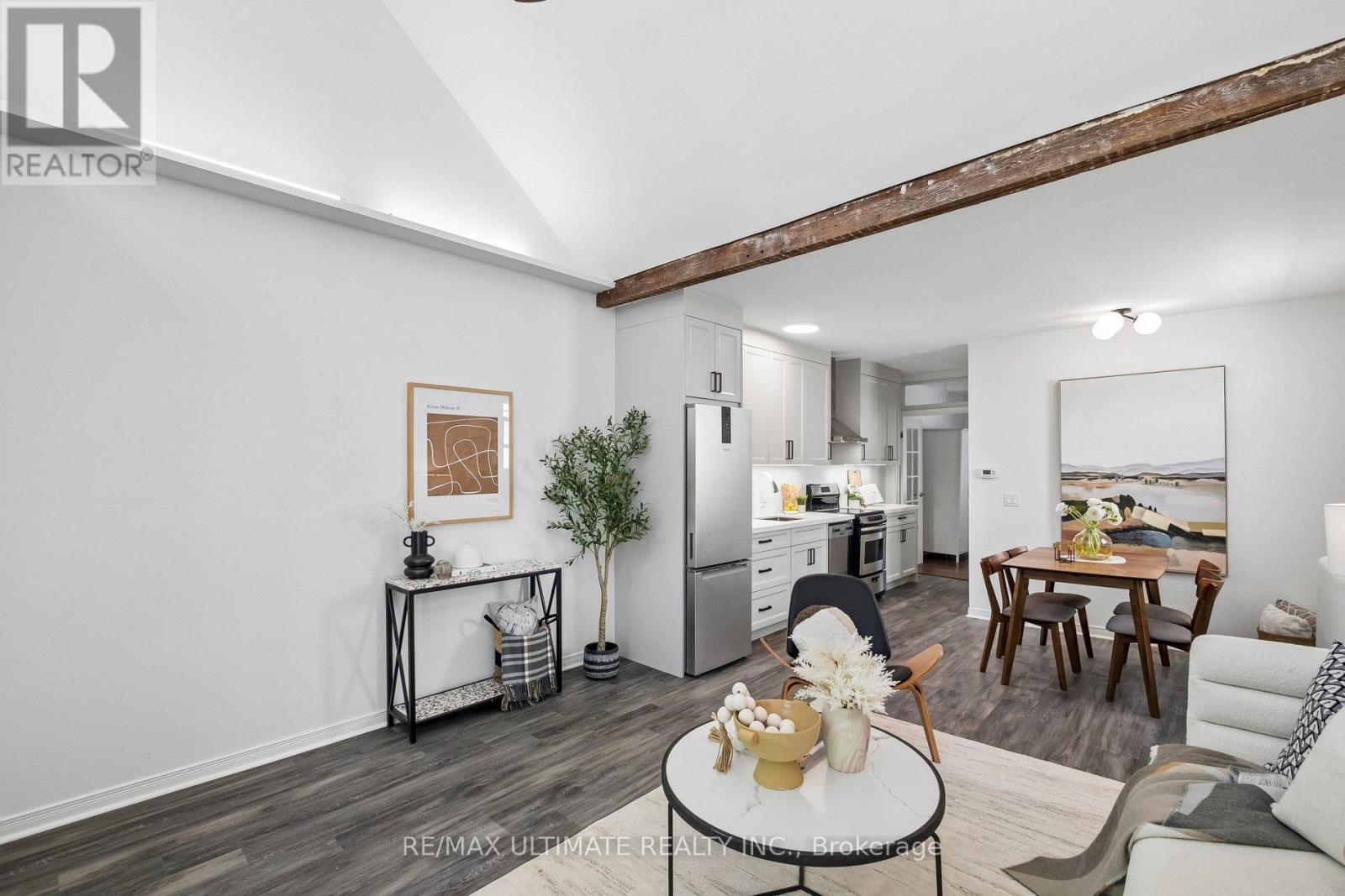 132 HANSON STREET - 10