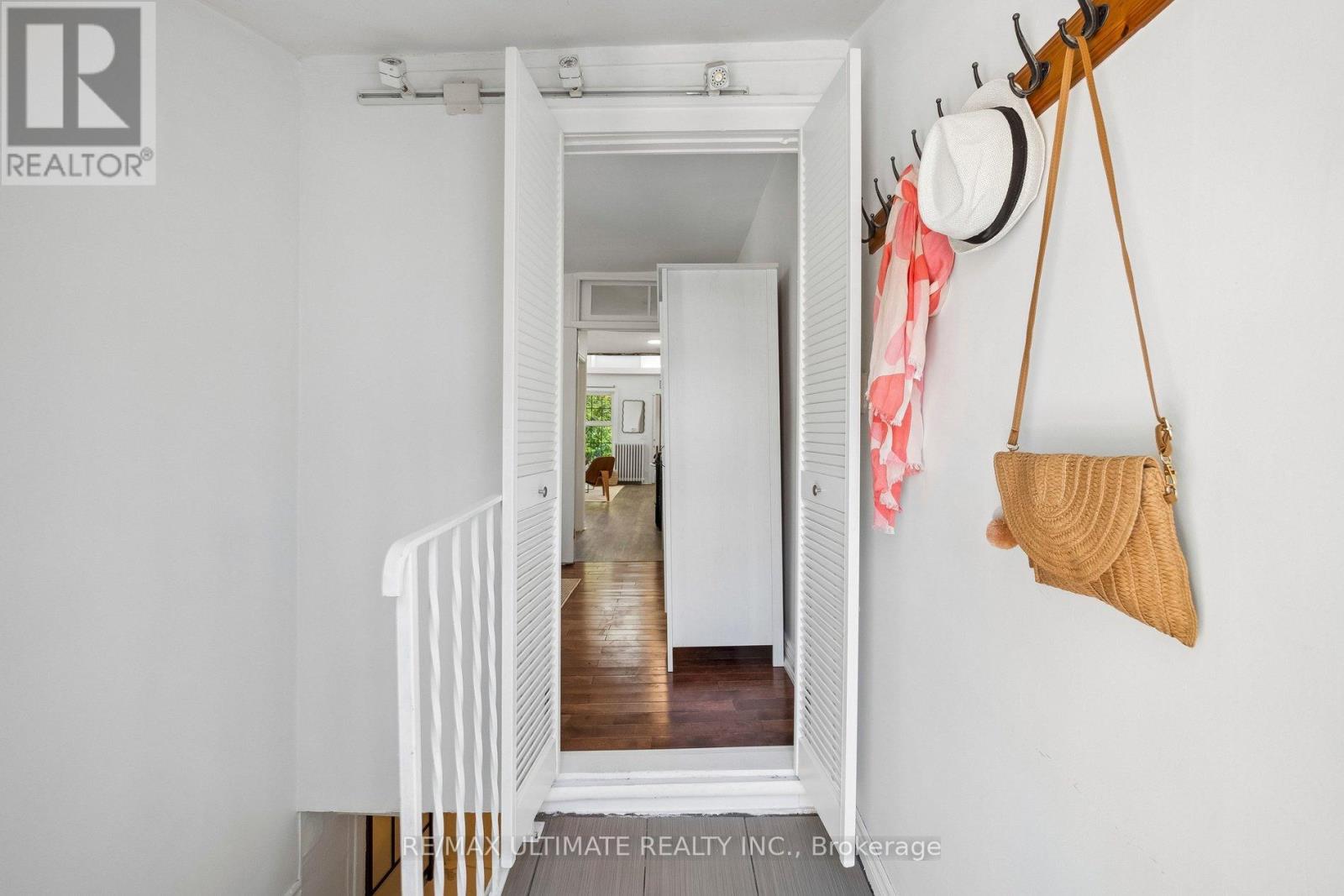 132 HANSON STREET - 26