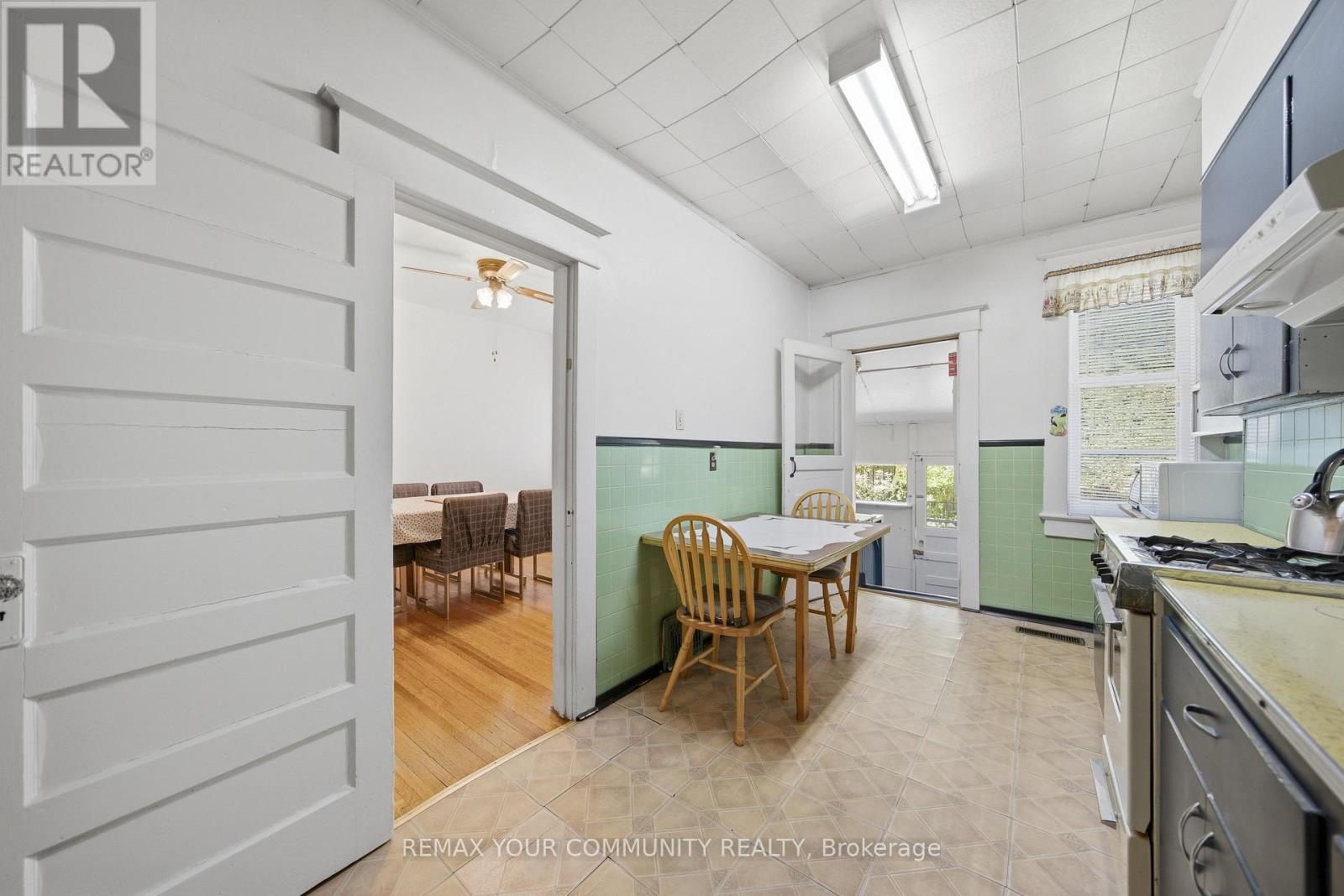 22 COADY AVENUE - 23
