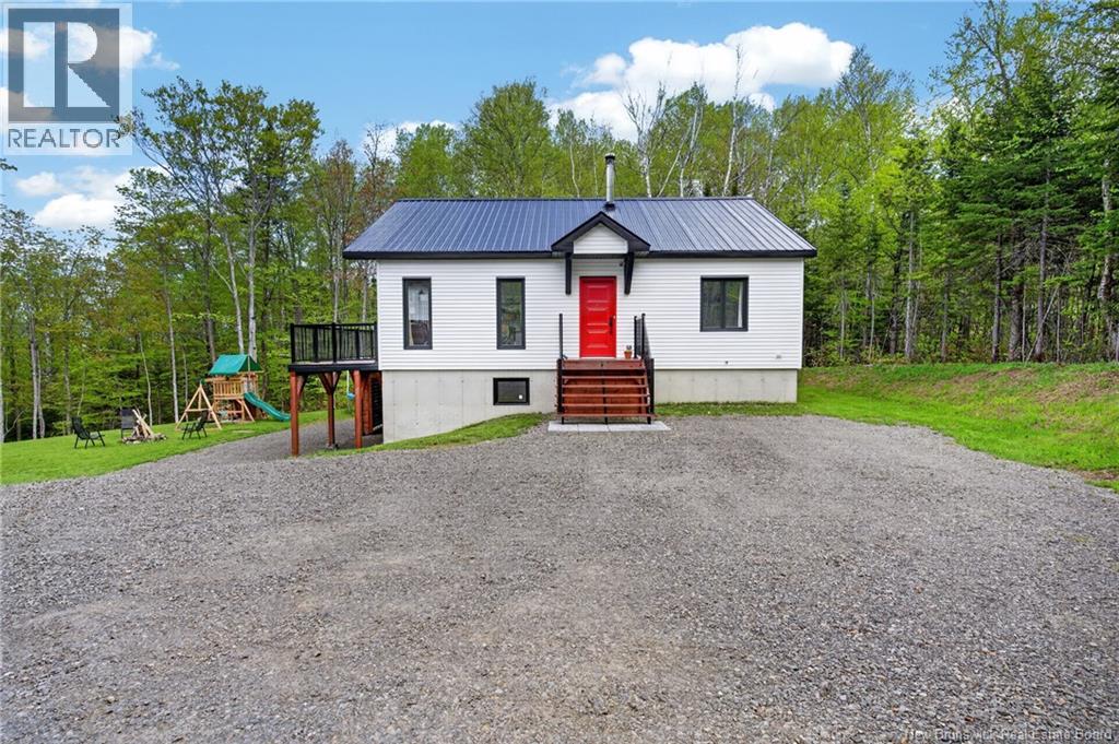 225 Perron Road - 18