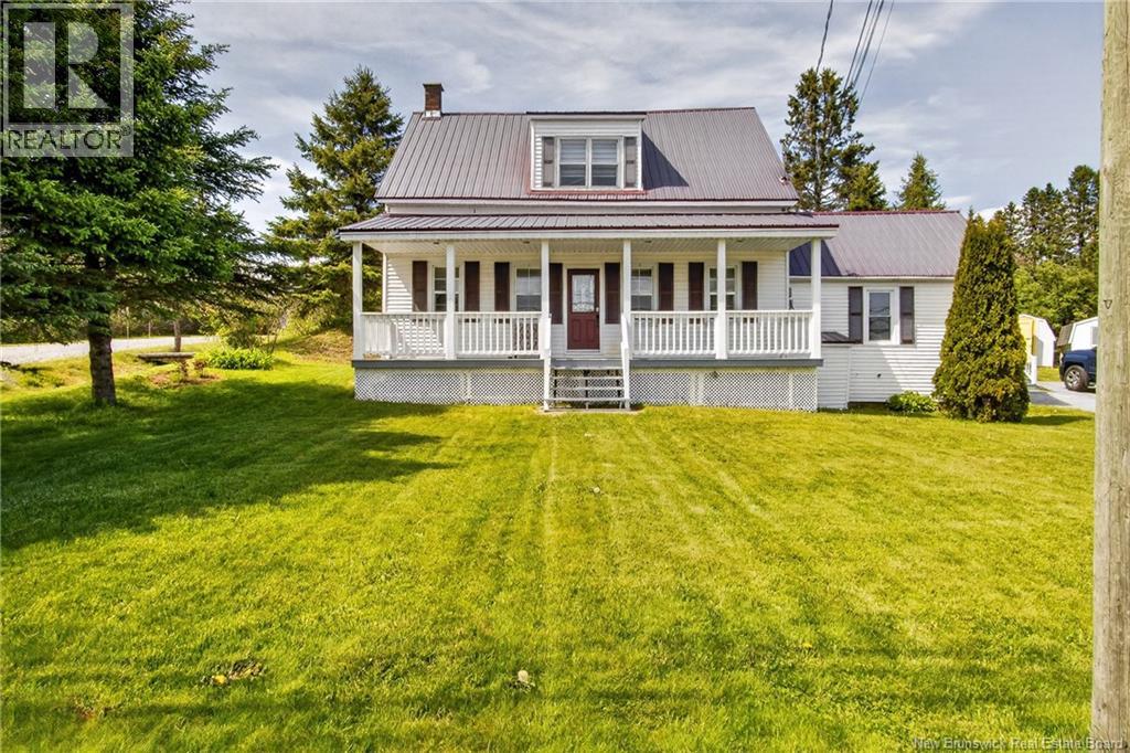 2181 Loch Lomond Road - 1