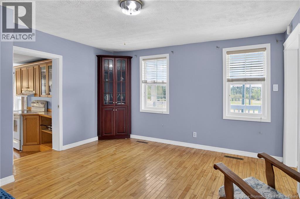 2181 Loch Lomond Road - 14
