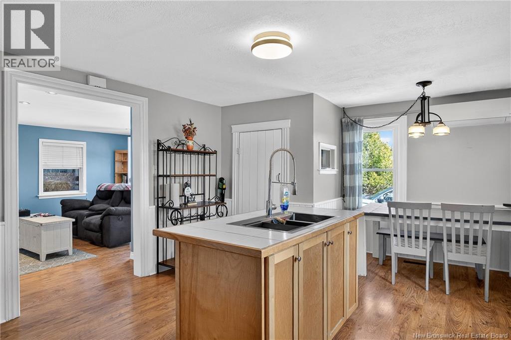 2181 Loch Lomond Road - 19