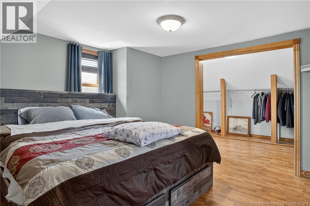 2181 Loch Lomond Road - 34