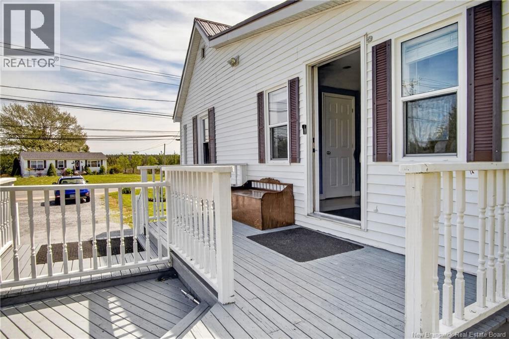 2181 Loch Lomond Road - 38