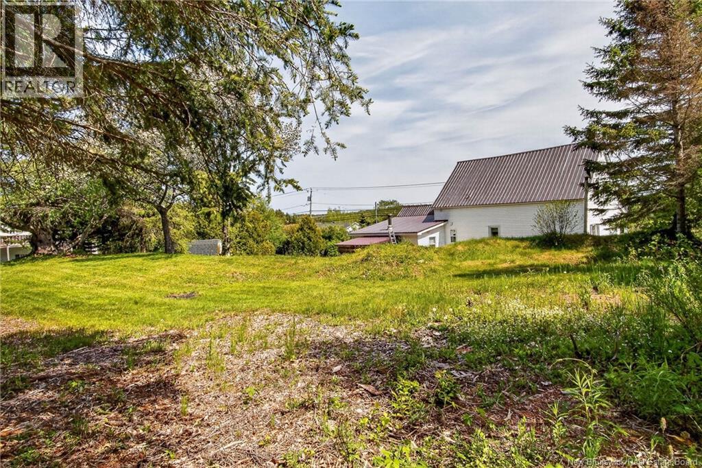 2181 Loch Lomond Road - 44