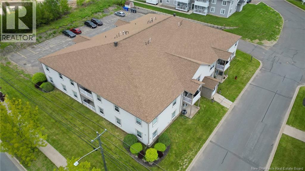 #2F 44 Brown Boulevard - 40