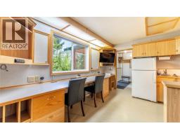 550 Macleod Street, Kitchener, BC V0B2W2 Photo 21