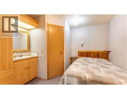 550 Macleod Street, Kitchener, BC V0B2W2 Photo 18