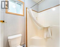 550 Macleod Street, Kitchener, BC V0B2W2 Photo 19