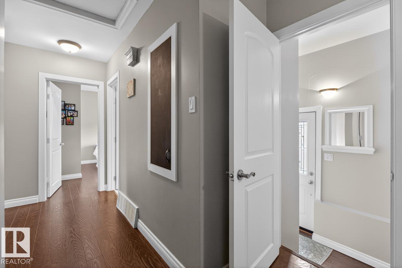 9815 68 AV NW - 17