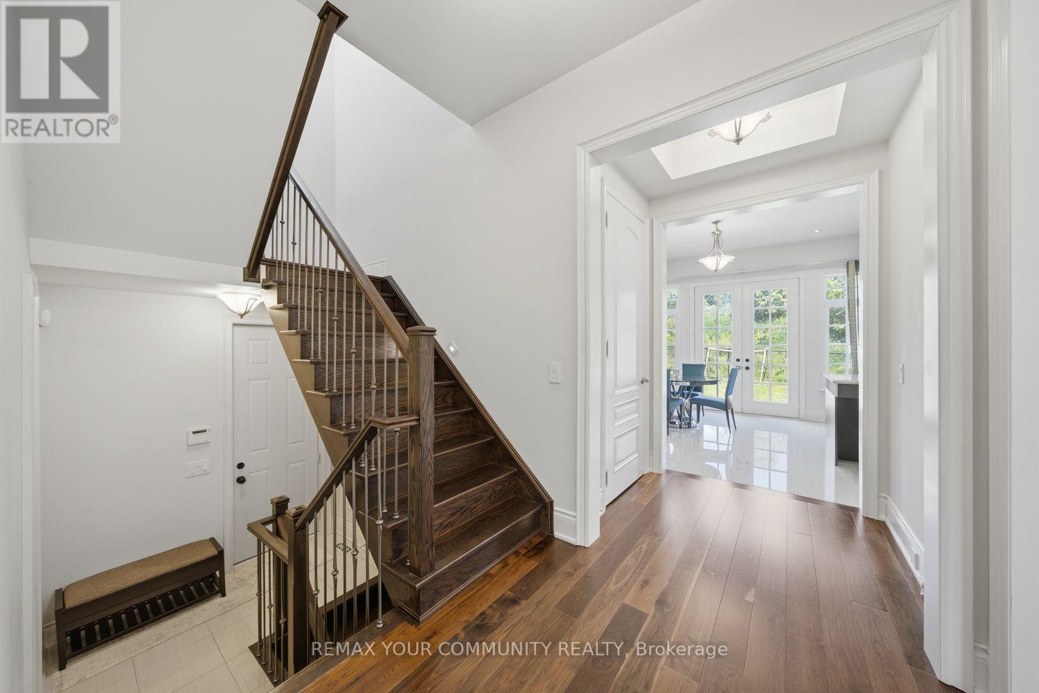 35 ANNSLEYWOOD COURT - 8
