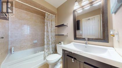 570 HOOVER PARK DRIVE - 24