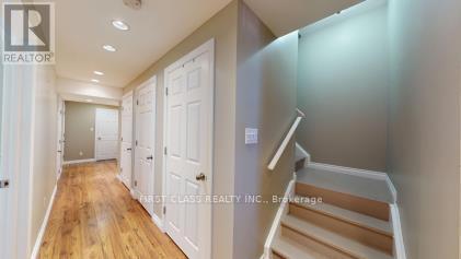 570 HOOVER PARK DRIVE - 32