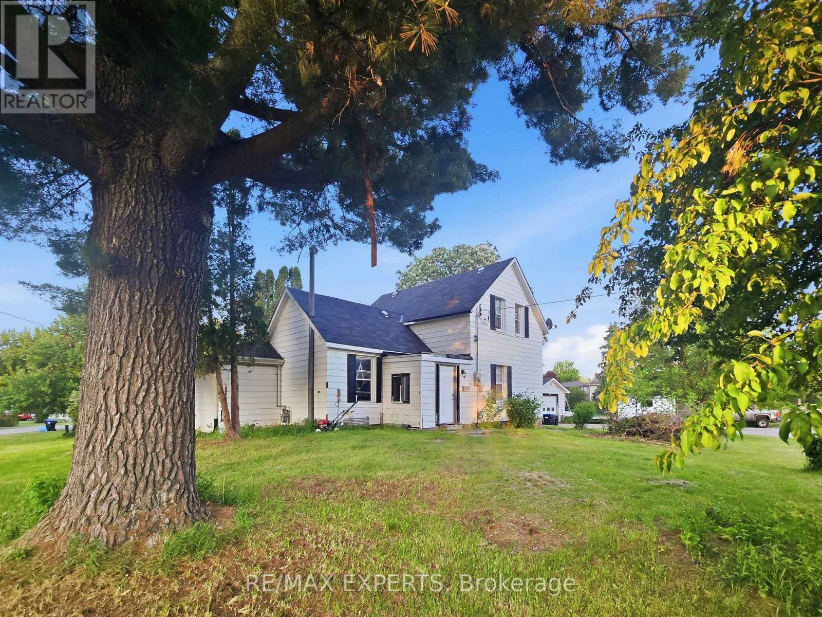 47 WALNUT STREET - 5