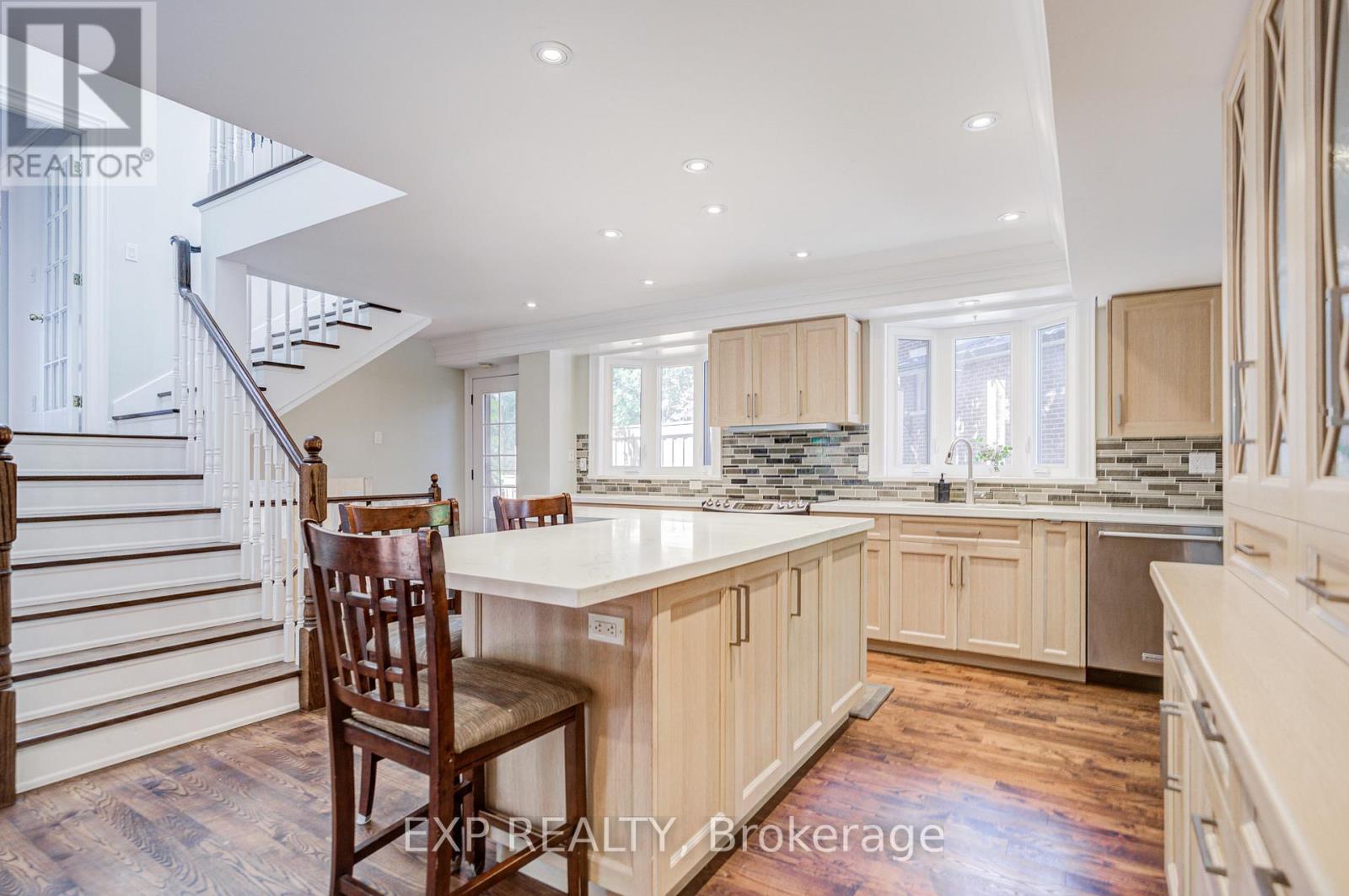 82 DERBY COURT - 11