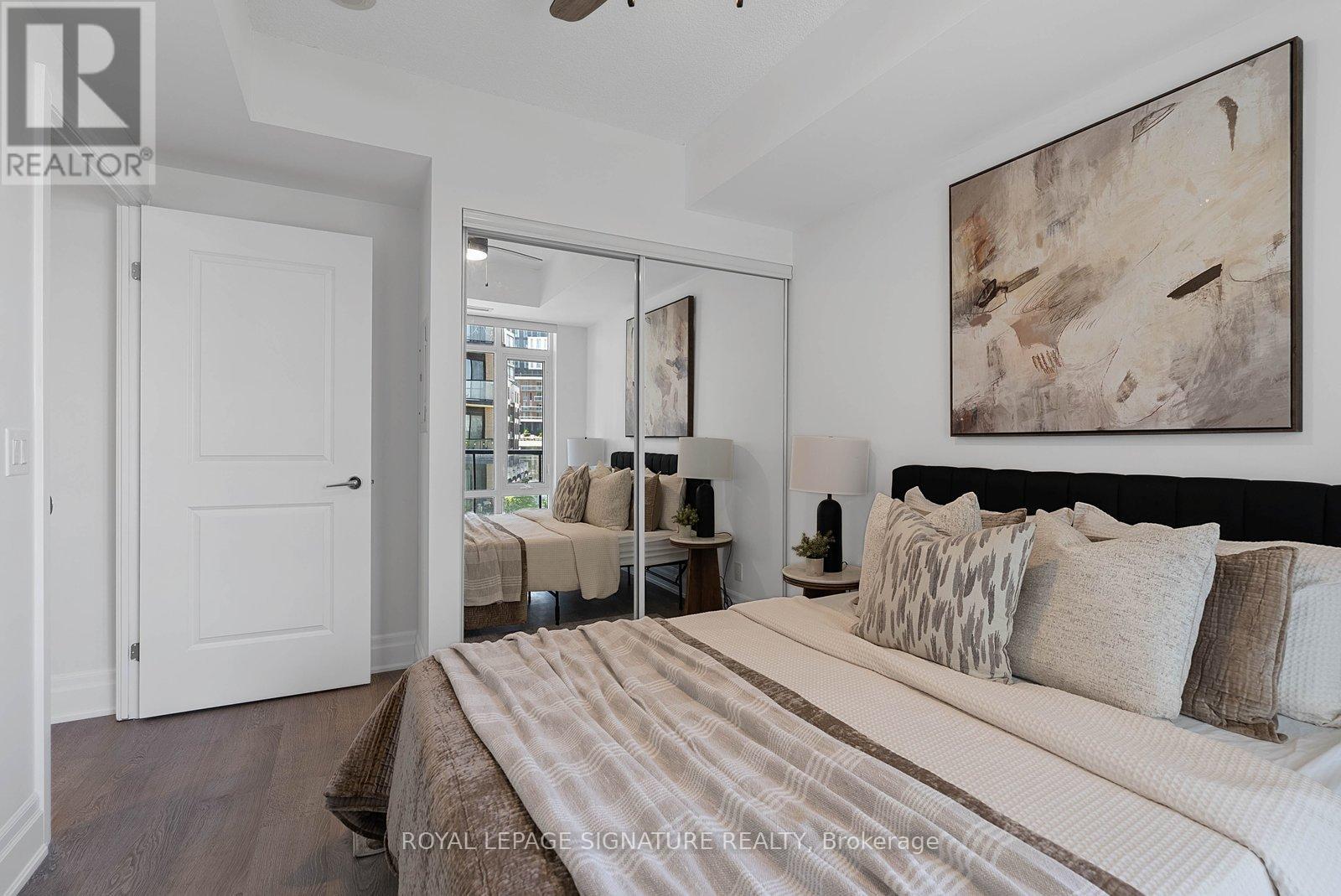 #412 131 UPPER DUKE CRESCENT - 17