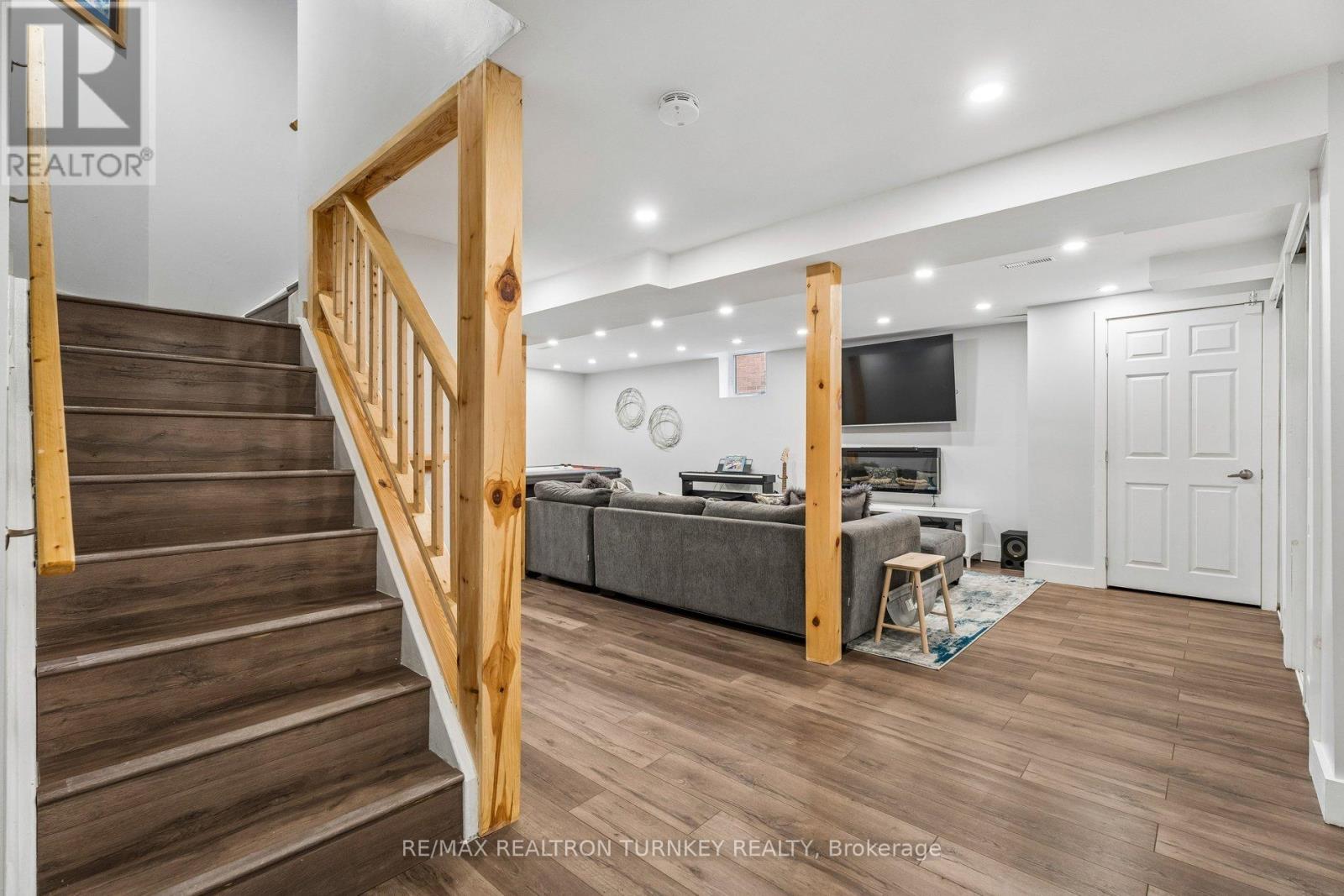 330 BRISTOL ROAD - 29