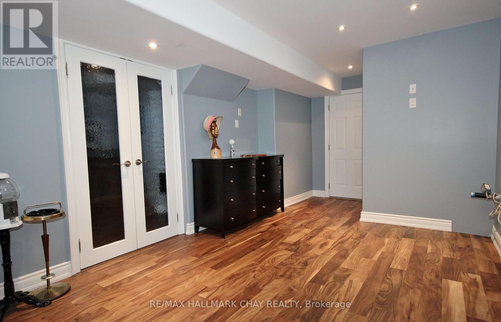 1185 MITCHELL COURT - 43