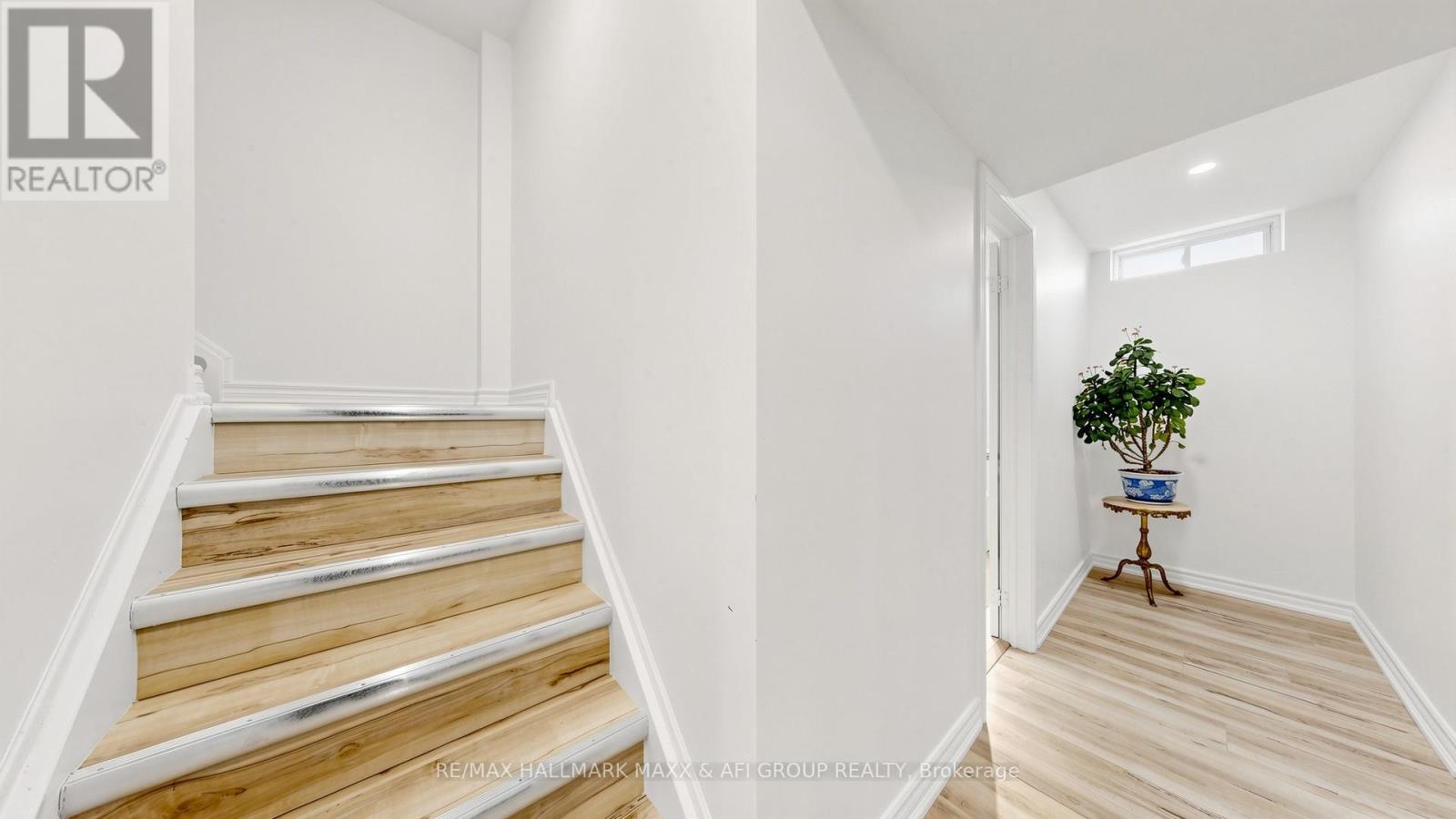 1 VANDERVOORT DRIVE - 31