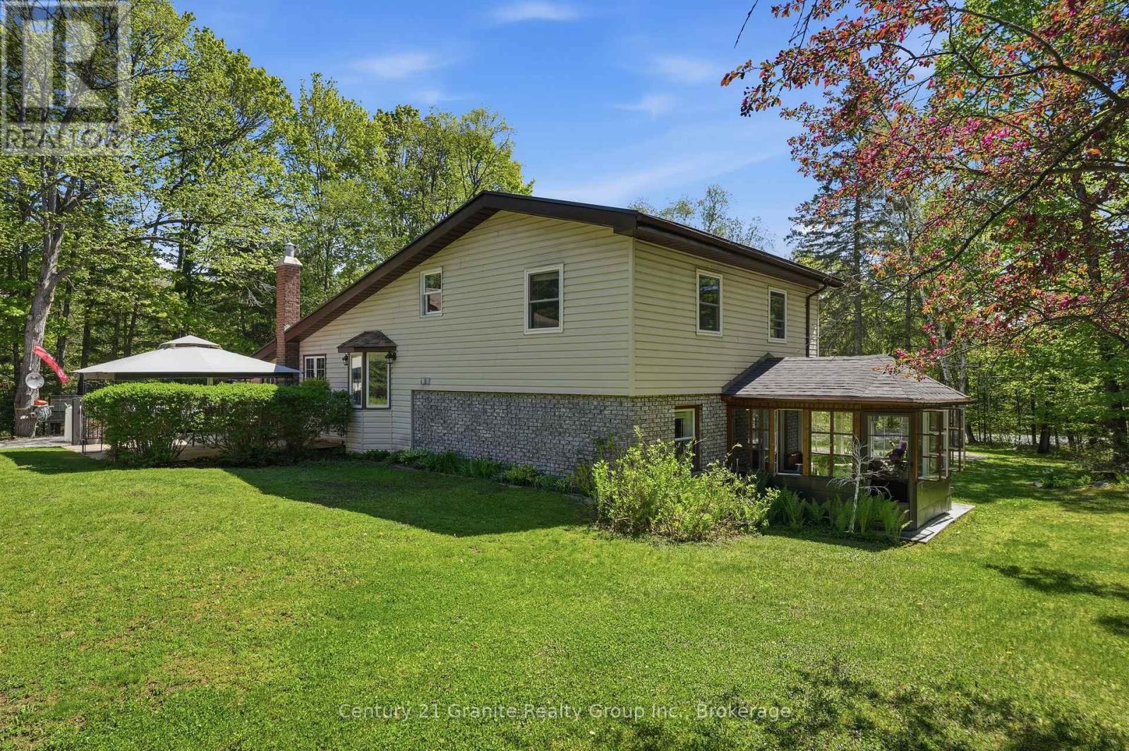 2043 WIGAMOG ROAD - 23