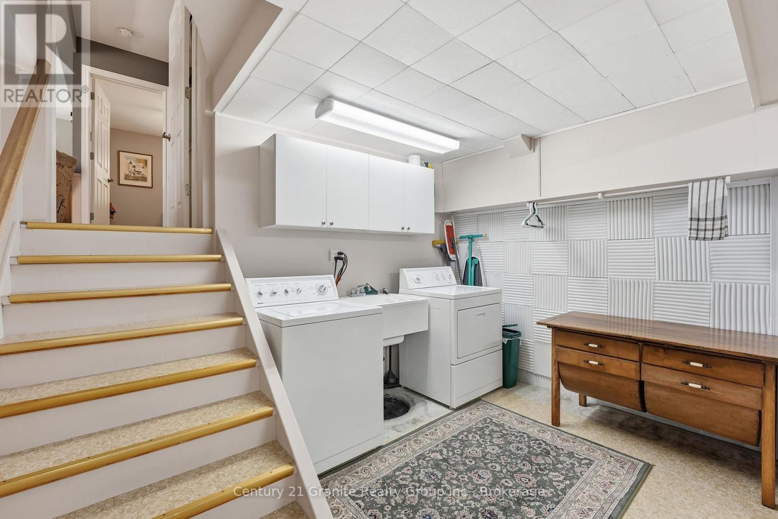 2043 WIGAMOG ROAD - 30