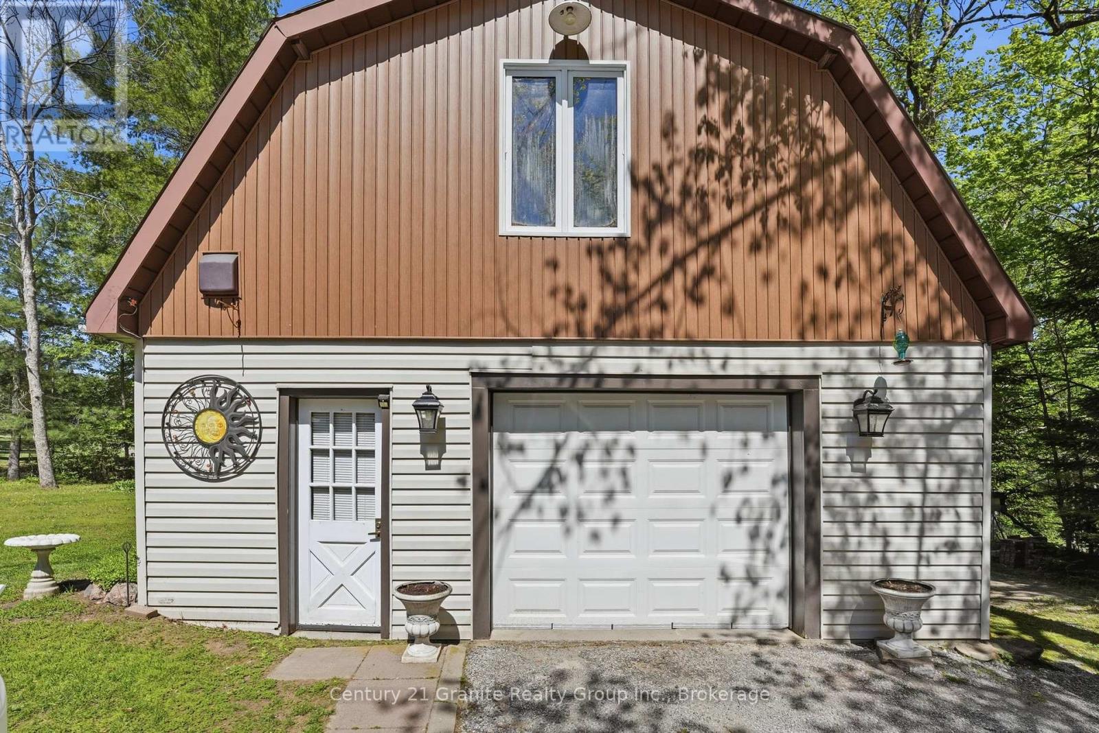 2043 WIGAMOG ROAD - 31