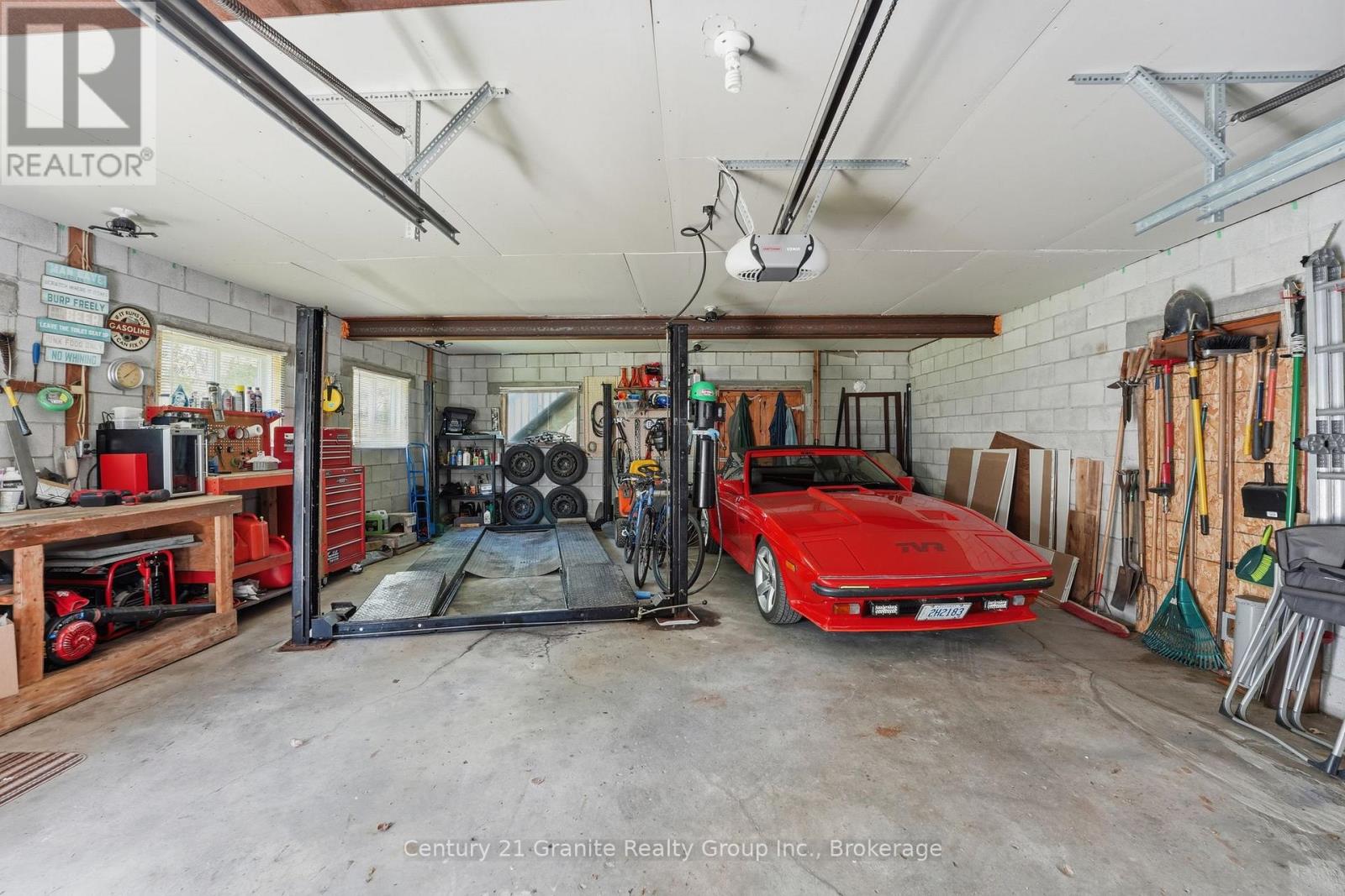 2043 WIGAMOG ROAD - 42